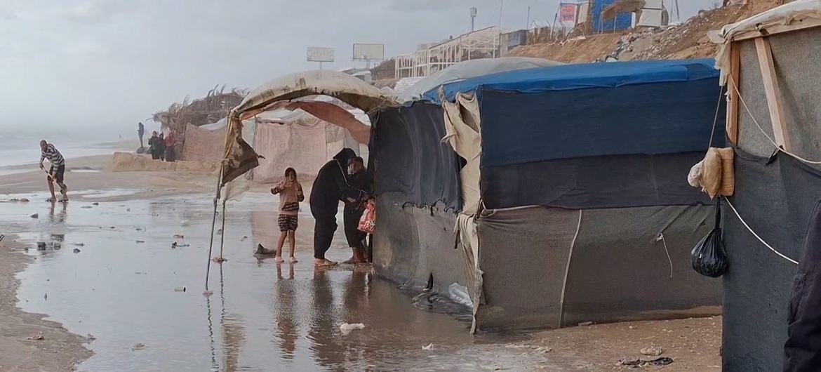 تقرير : «تقسيم غزة» يعقد جهود الوسطاء بشأن إعادة الإعمار